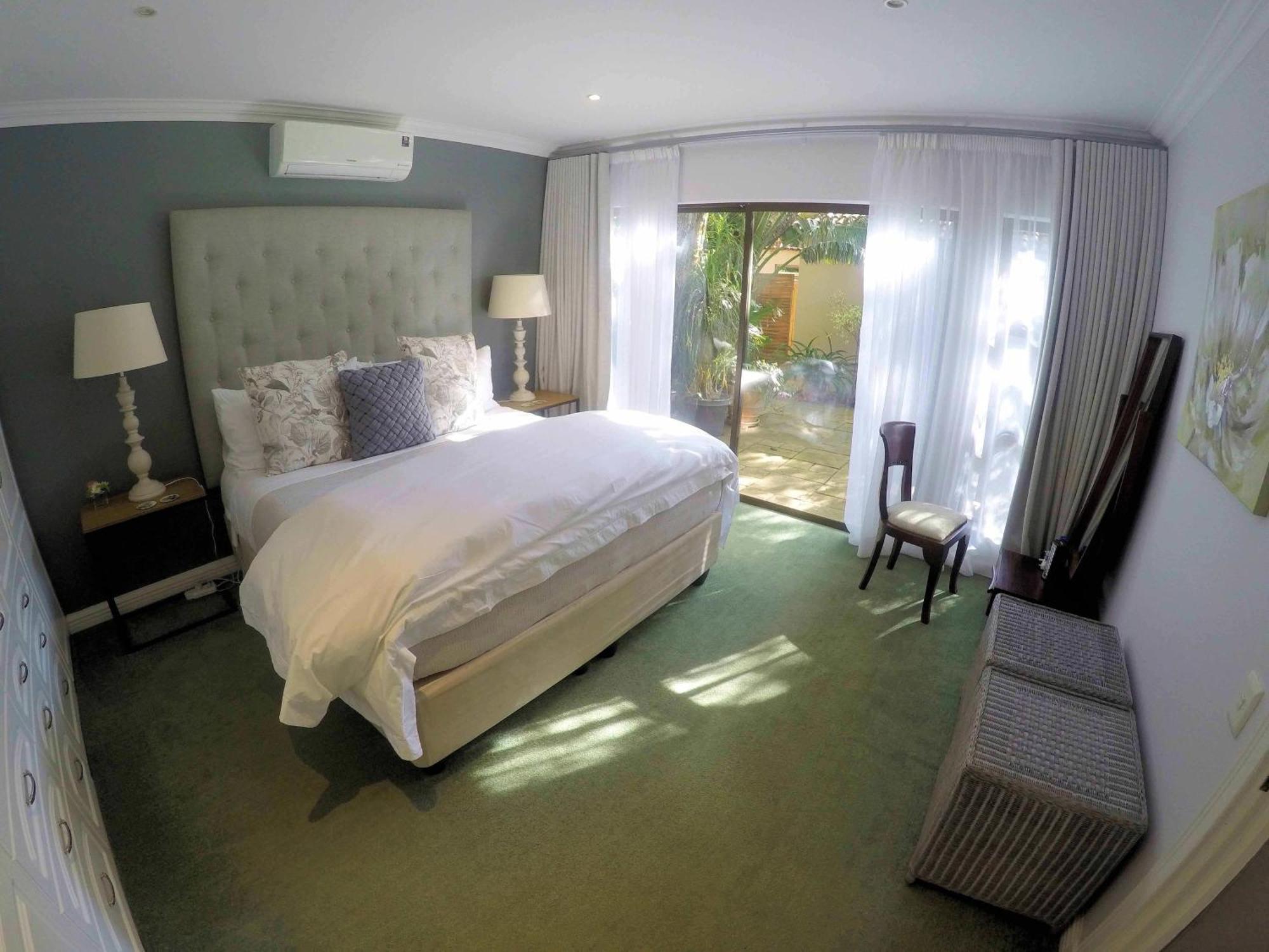 One-Bedroom Apartment,1545267745:JPEG