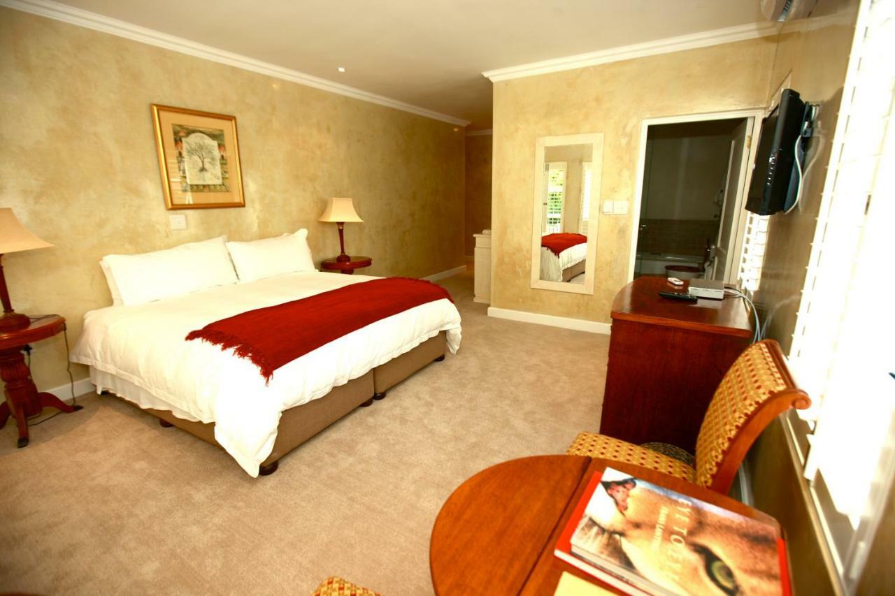 Luxus Zimmer mit Kingsize-Bett